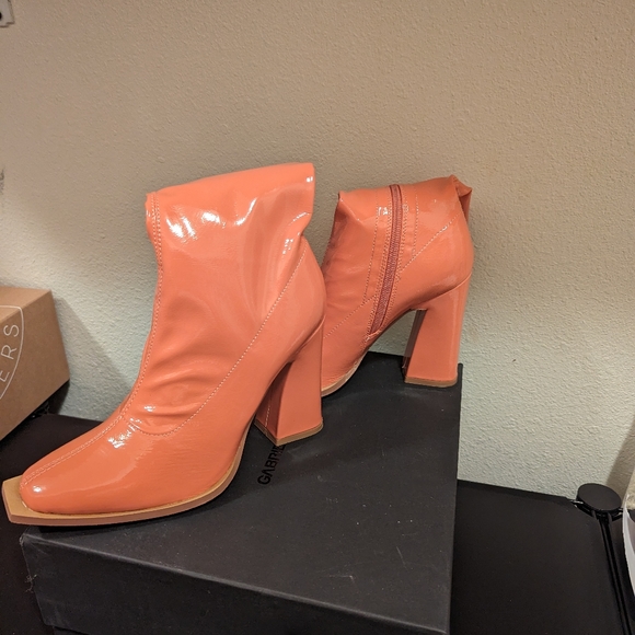 Booties - Picture 4 of 8